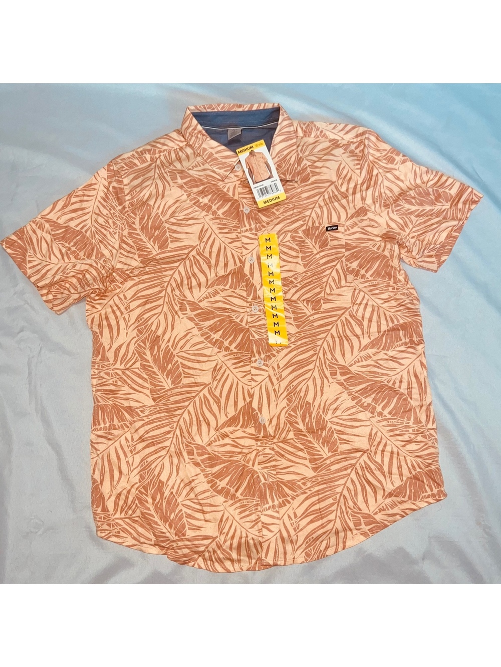 Hurley Men's Medium Orange Short Sleeve Button-Up Shirt with Leaf Print